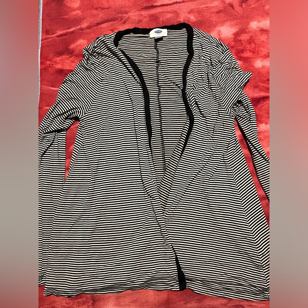 Women’s striped cardigan. Size M